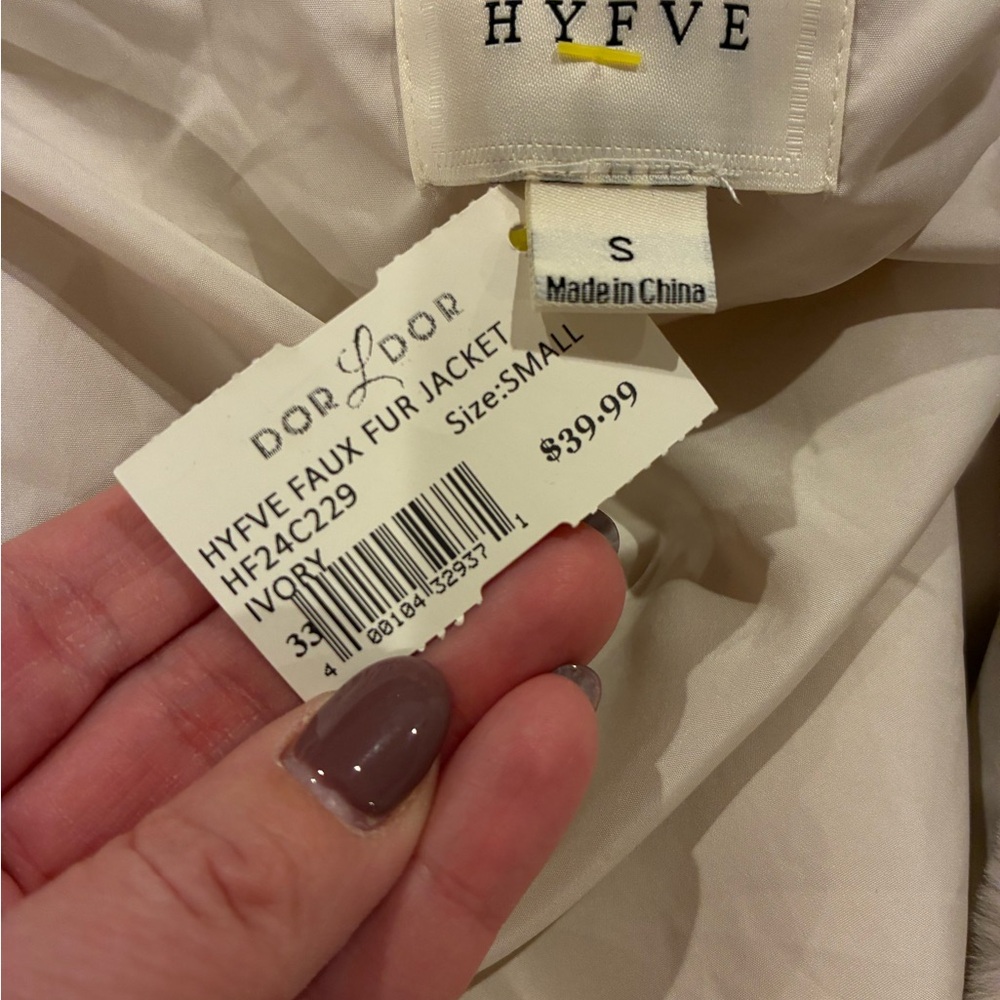 HYFVE Soft Cream Faux Fur Teddy Jacket - Picture 3 of 7